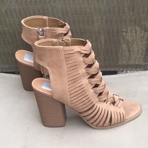 DV by Dolce Vita natural/nude open toe bootie